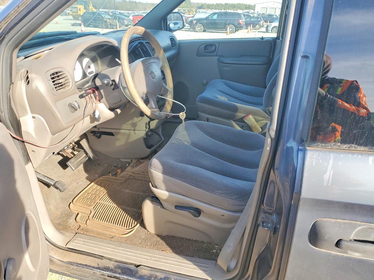 2002 Dodge Grand Caravan se