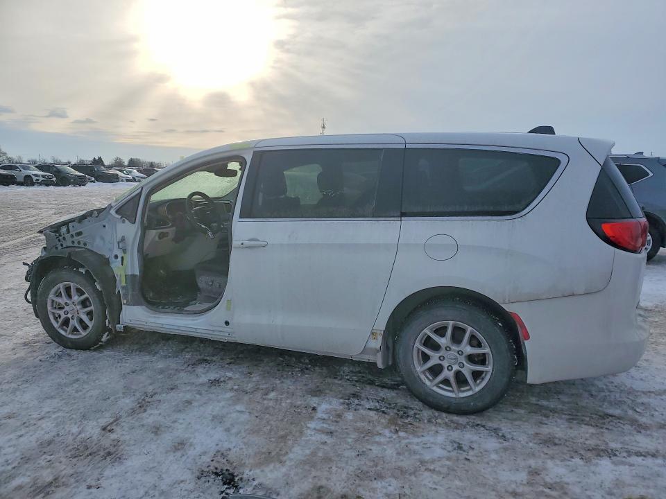 2024 Chrysler Grand Caravan sxt