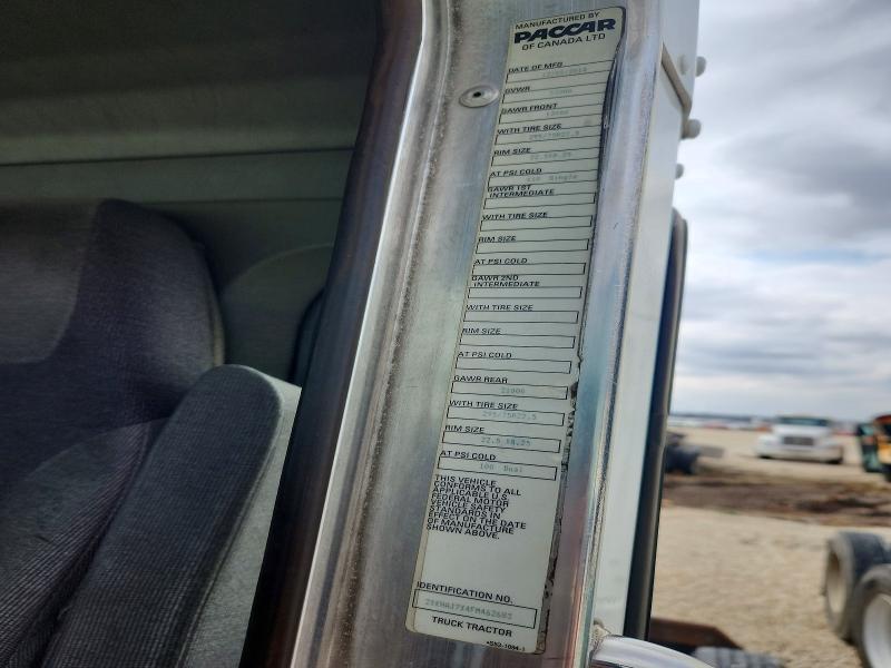 2015 Kenworth T300 Semi Truck