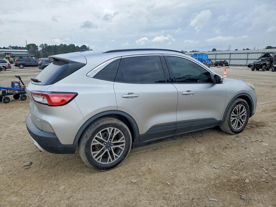 2020 Ford Escape sel