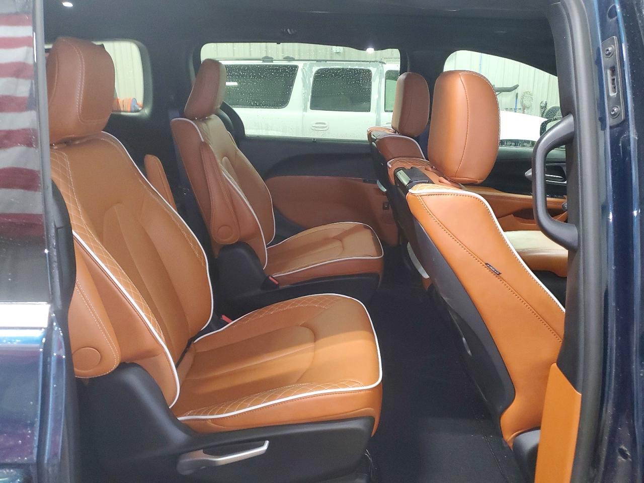 2025 Chrysler Pacifica Pinnacle