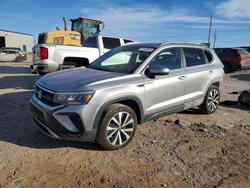 Volkswagen salvage cars for sale: 2024 Volkswagen Taos se