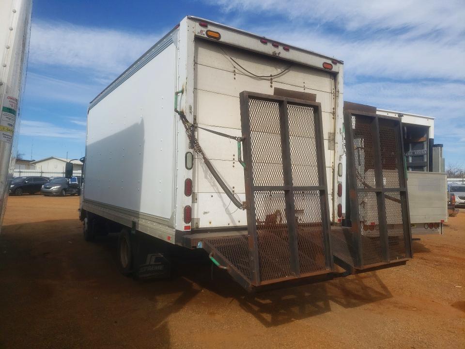 2014 Isuzu NRR BOX Truck