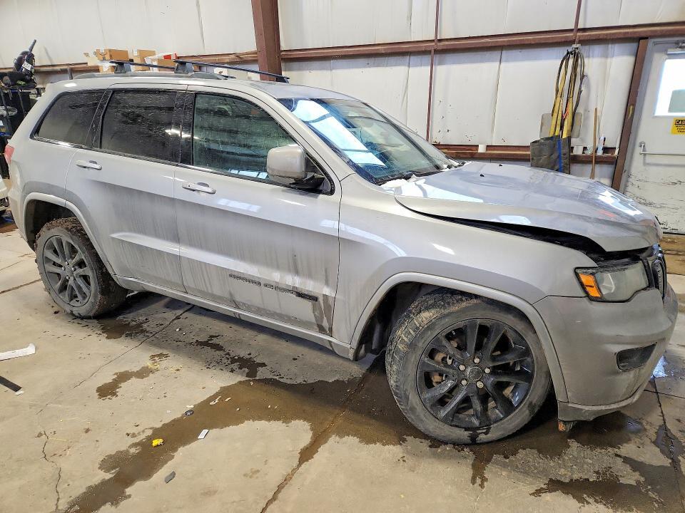 2020 Jeep Grand Cherokee Laredo