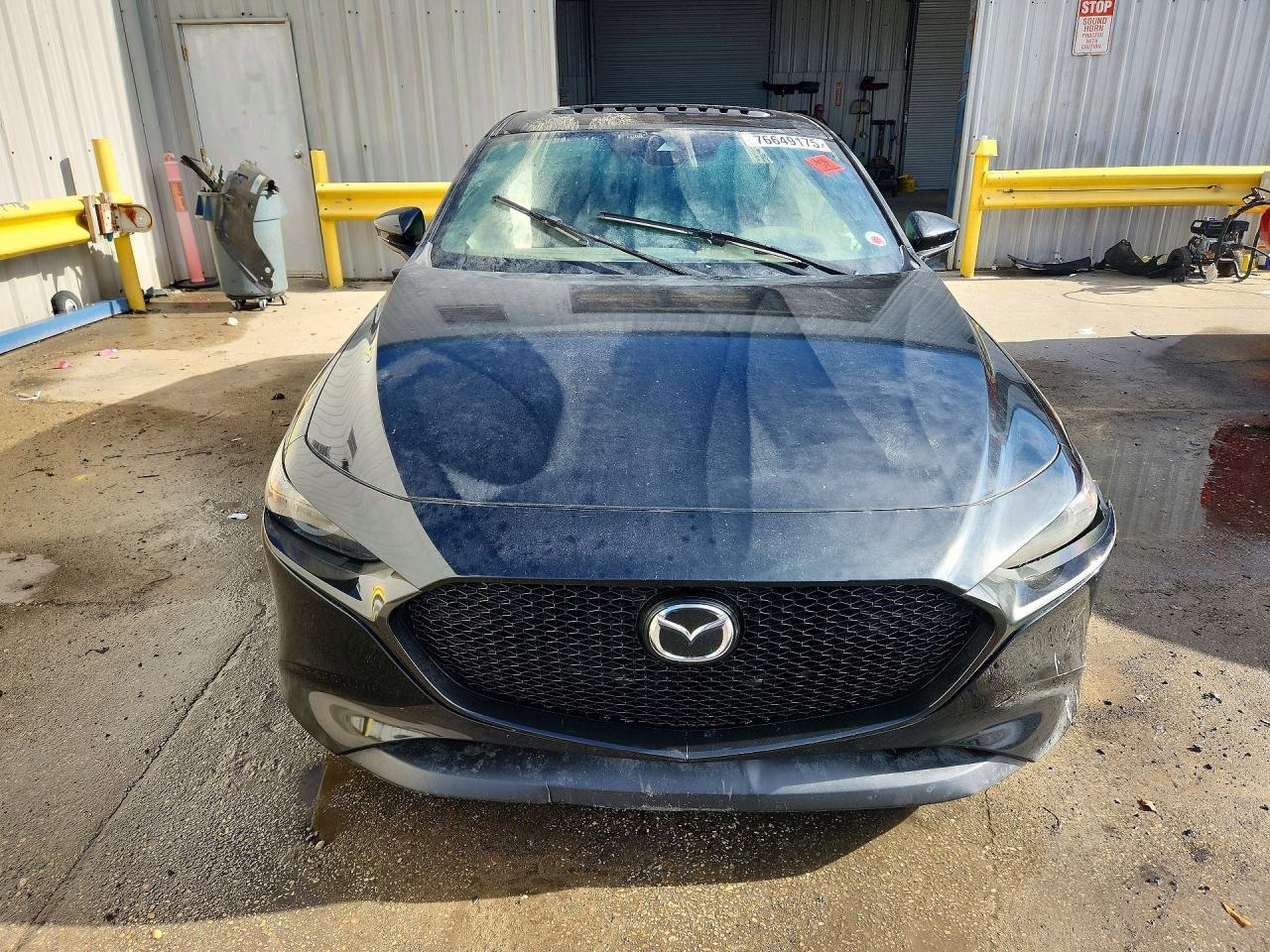 2023 Mazda 3 Premium