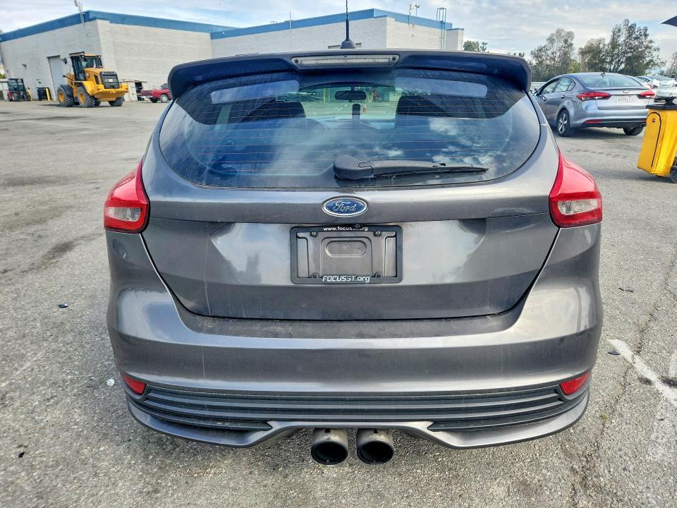 2016 Ford Focus st
