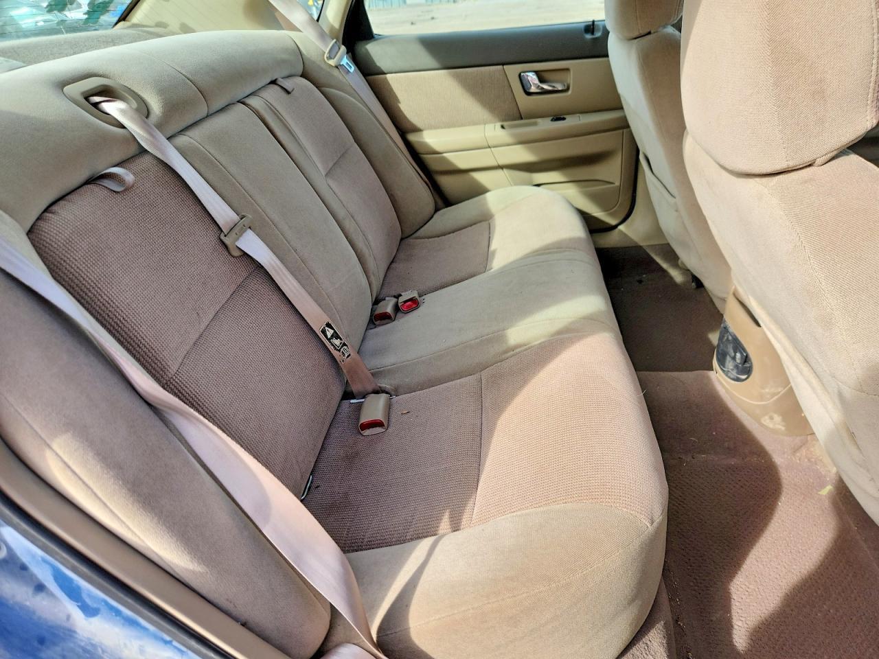 2001 Ford Taurus se