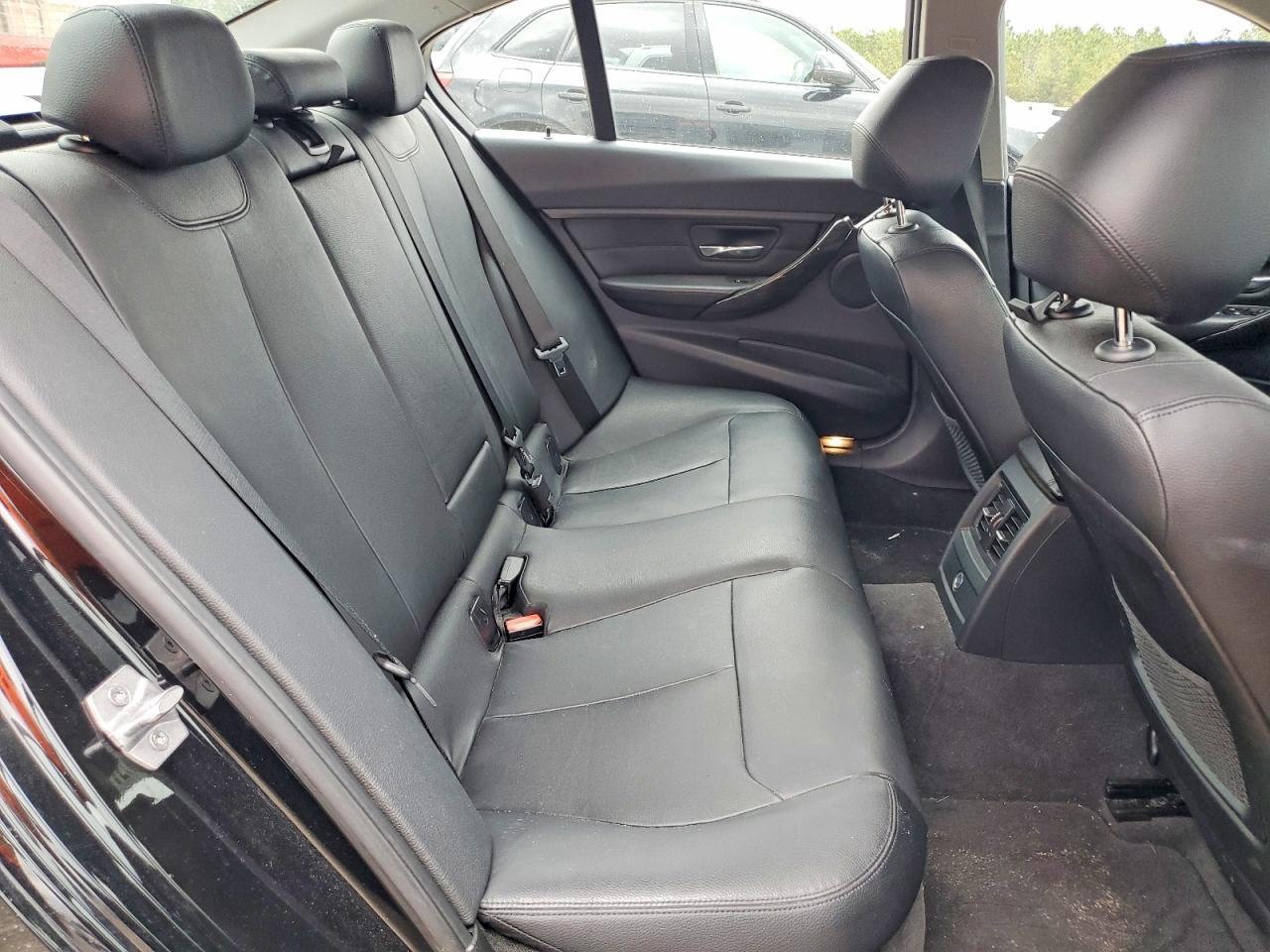 2015 BMW 328 i