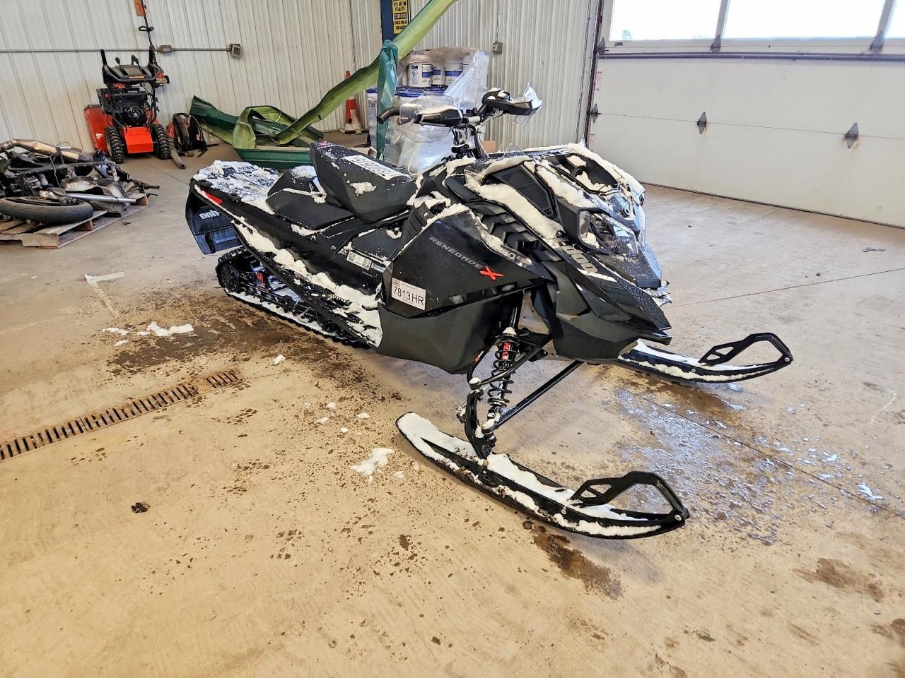 2023 Skidoo Snowmobile