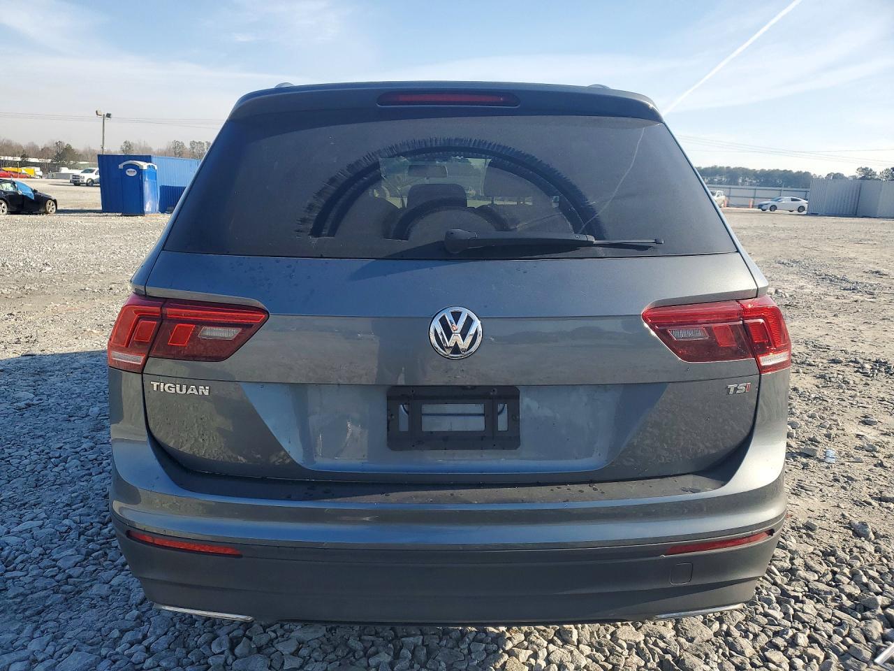 2018 Volkswagen Tiguan s