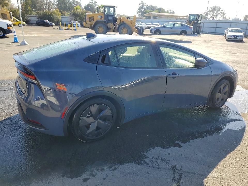2024 Toyota Prius le