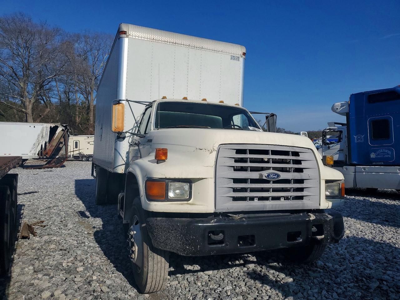 1998 Ford F800 BOX Truck