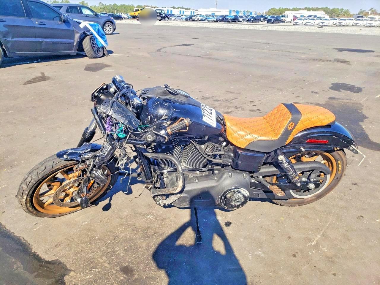 2016 Harley-Davidson Fxdls