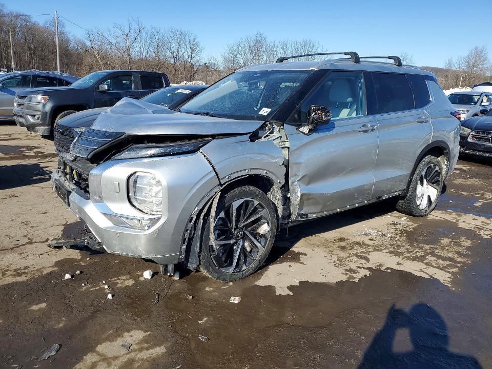 2022 Mitsubishi Outlander sel