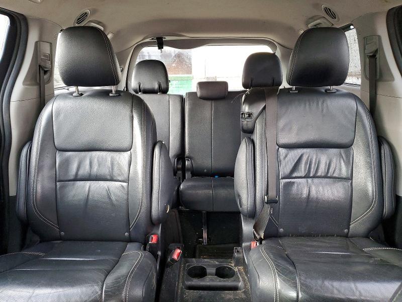 2015 Toyota Sienna Sport