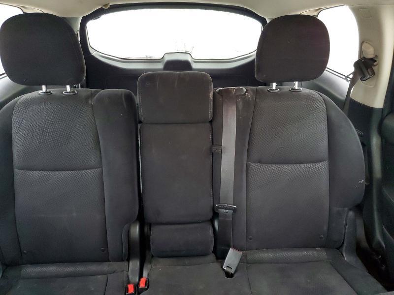 2016 Nissan Pathfinder s