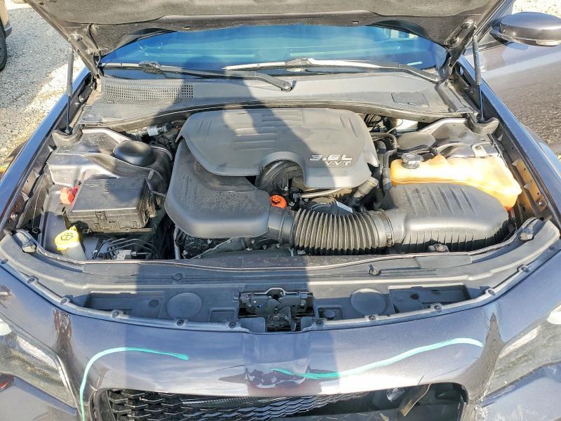 2018 Chrysler 300 s
