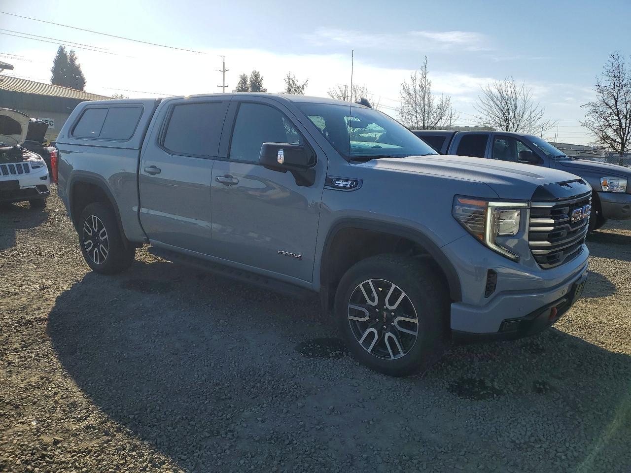 2025 GMC Sierra K1500 AT4