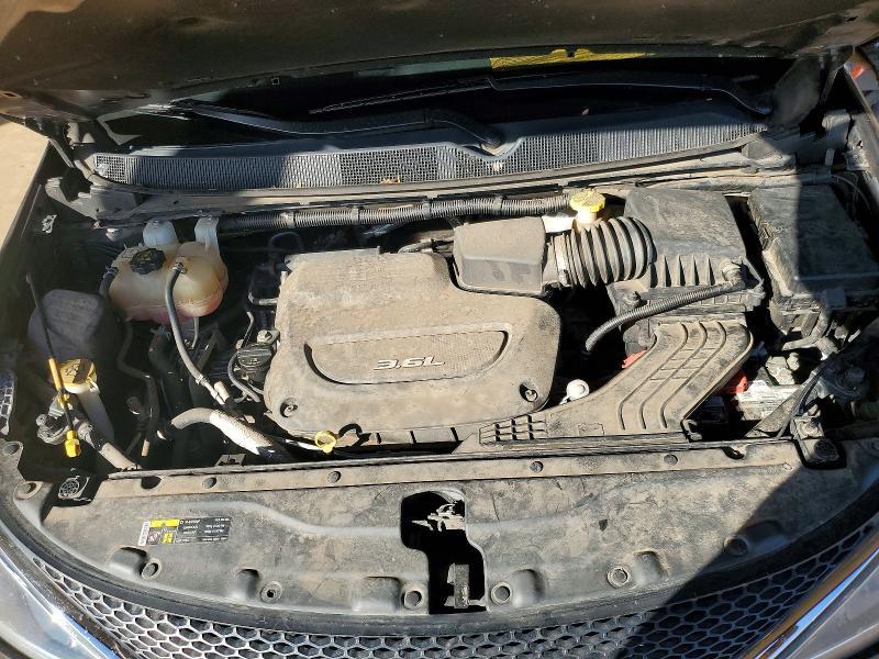 2017 Chrysler Pacifica Touring l Plus