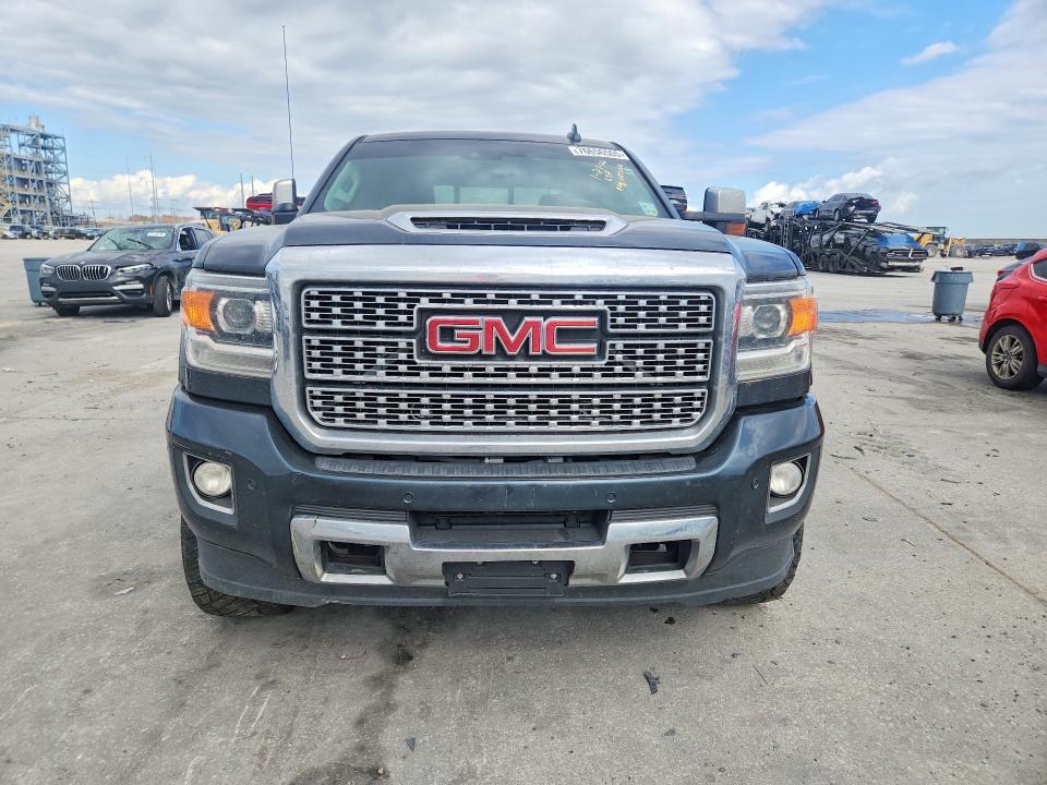 2018 GMC Sierra K2500 Denali