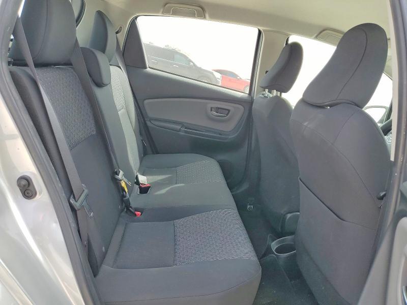 2015 Toyota Yaris 5-door le