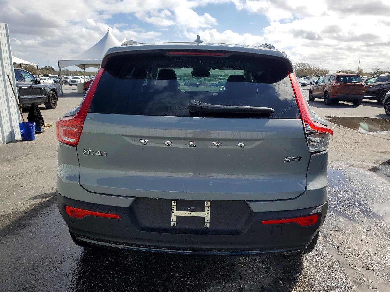 2026 Volvo Xc40 Plus