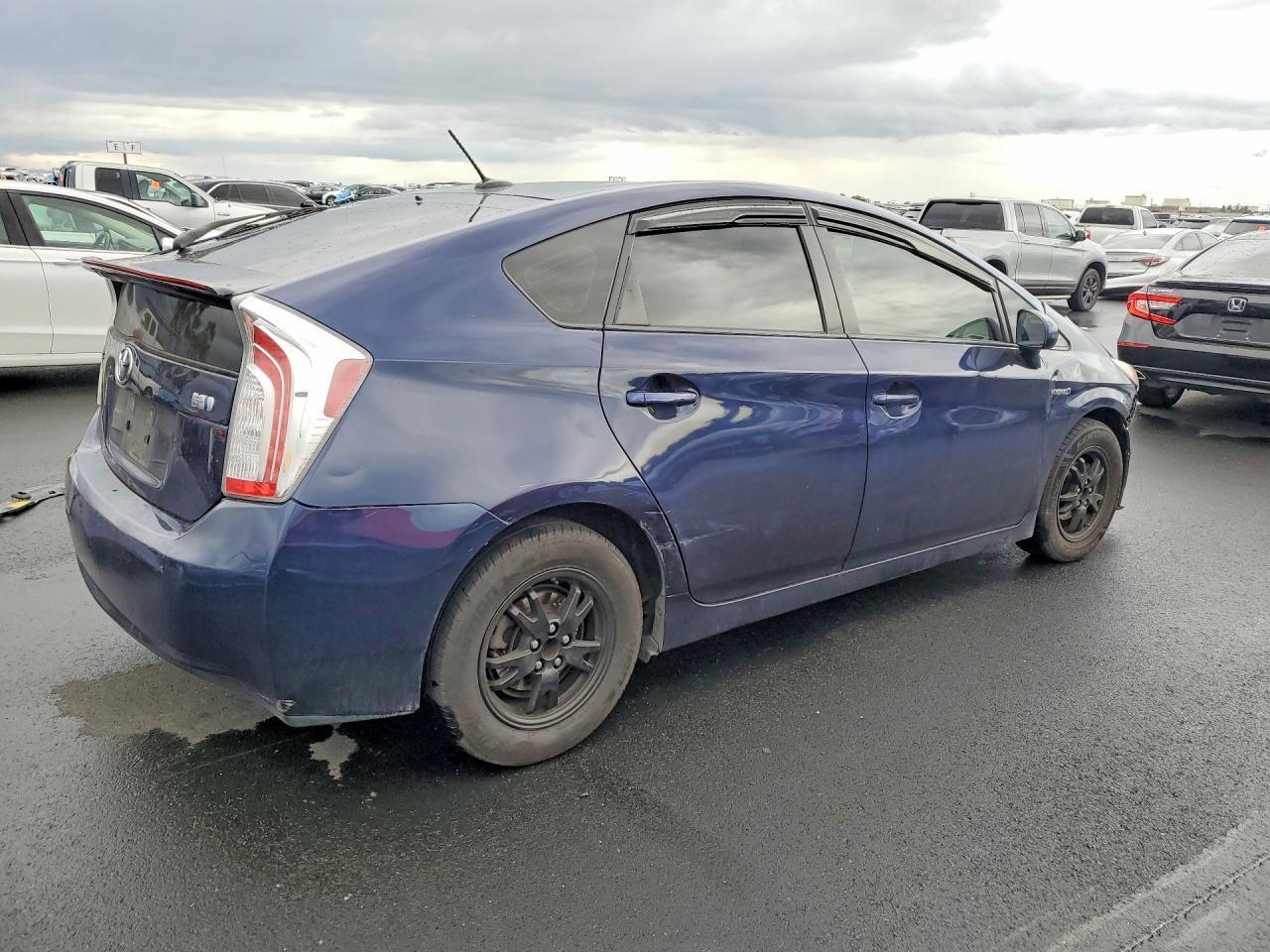 2014 Toyota Prius Three