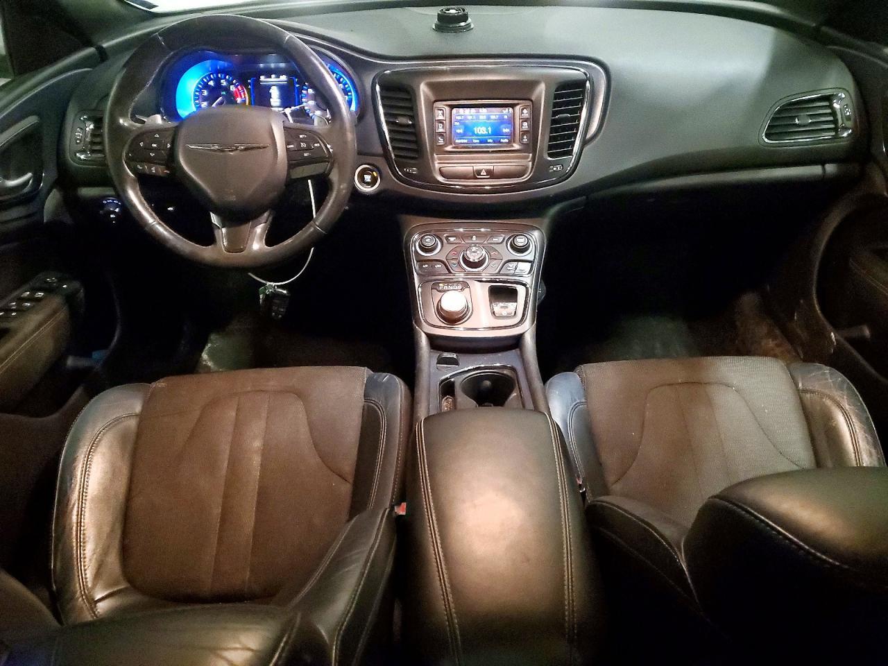 2015 Chrysler 200 s