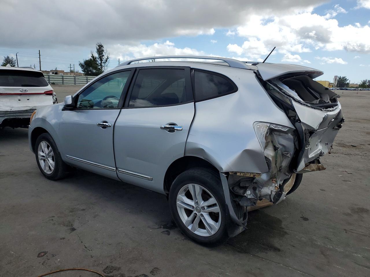 2012 Nissan Rogue s