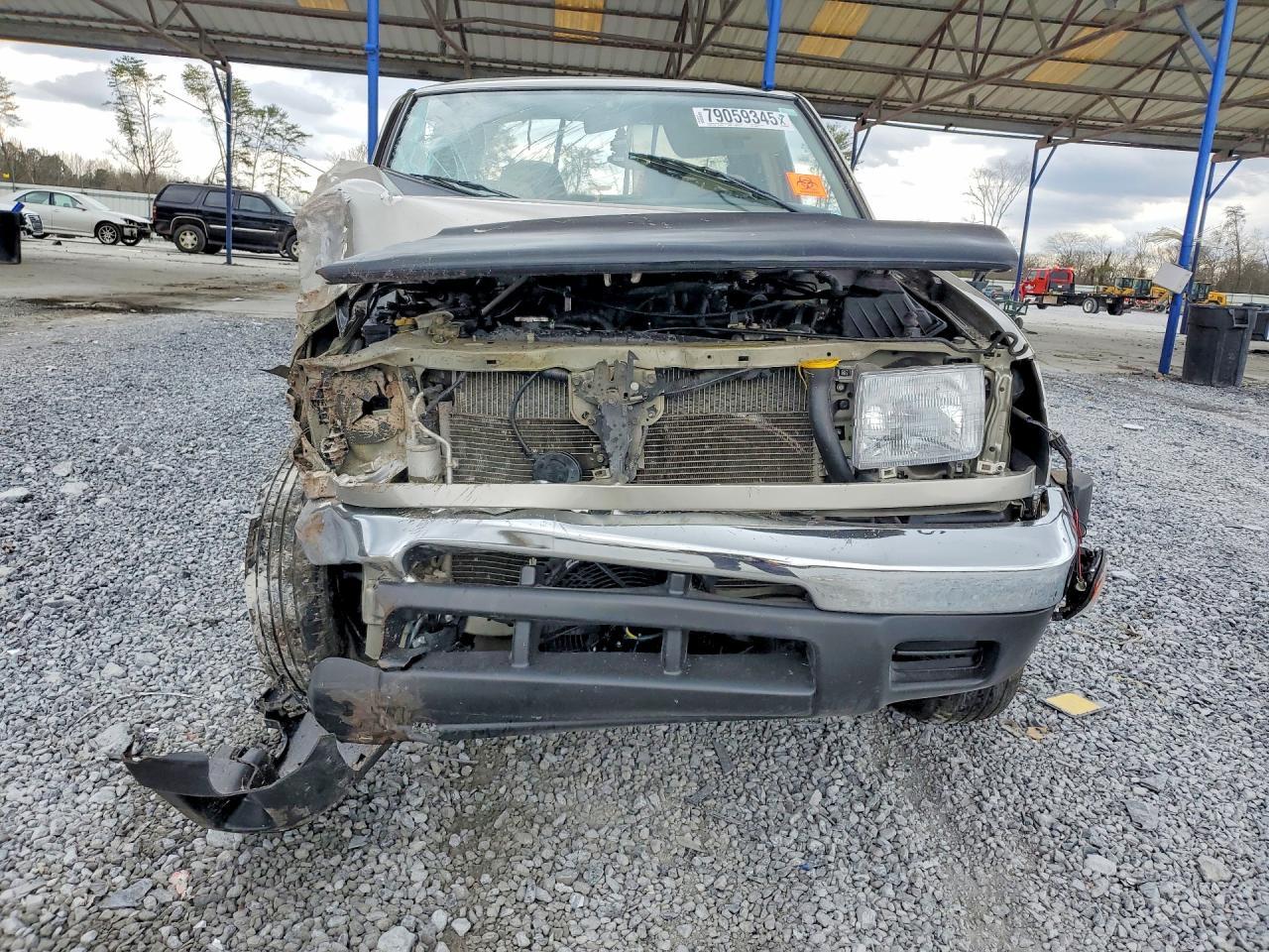 2000 Nissan Frontier XE