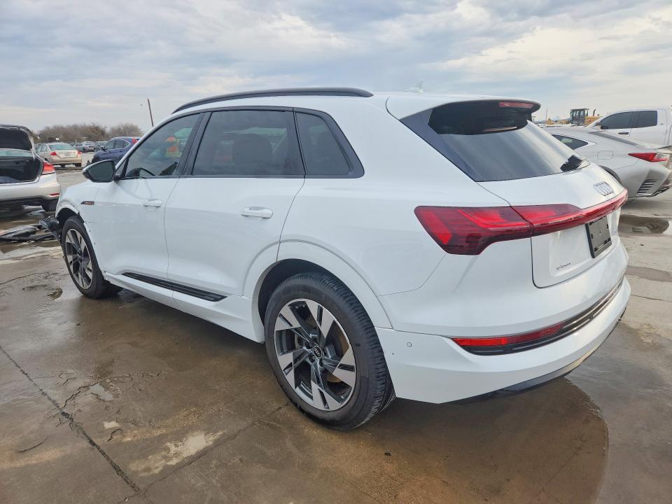 2021 Audi E-tron Premium
