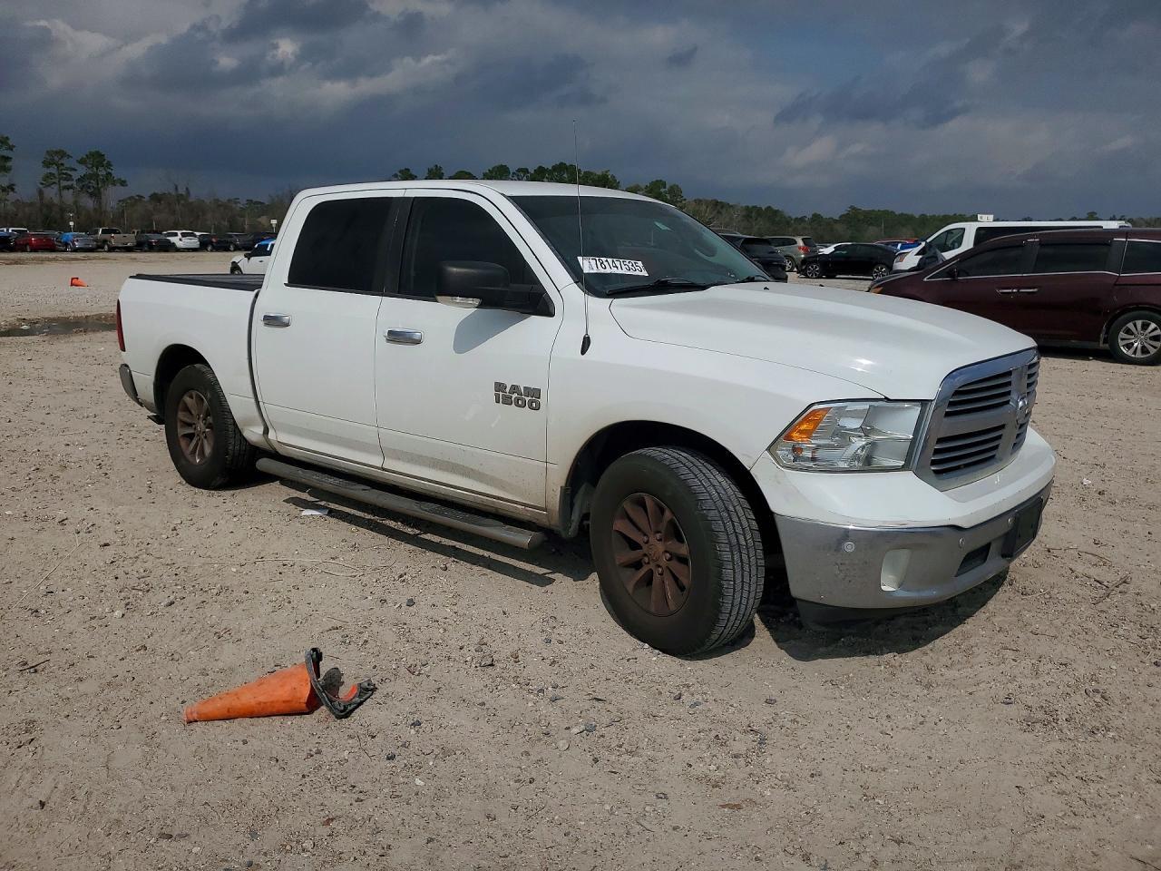 2016 Dodge Ram 1500 slt