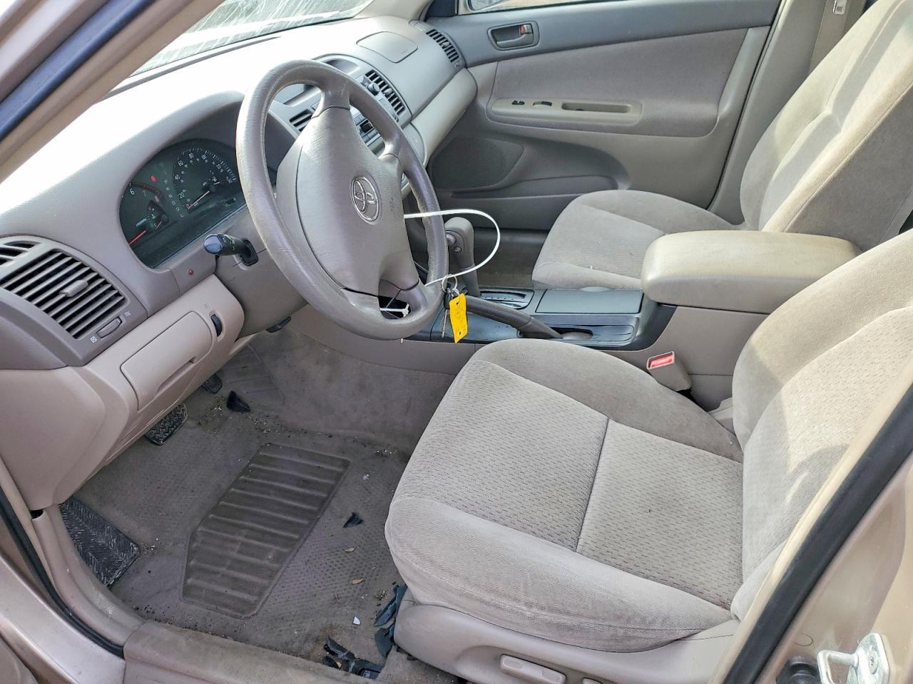 2002 Toyota Camry le