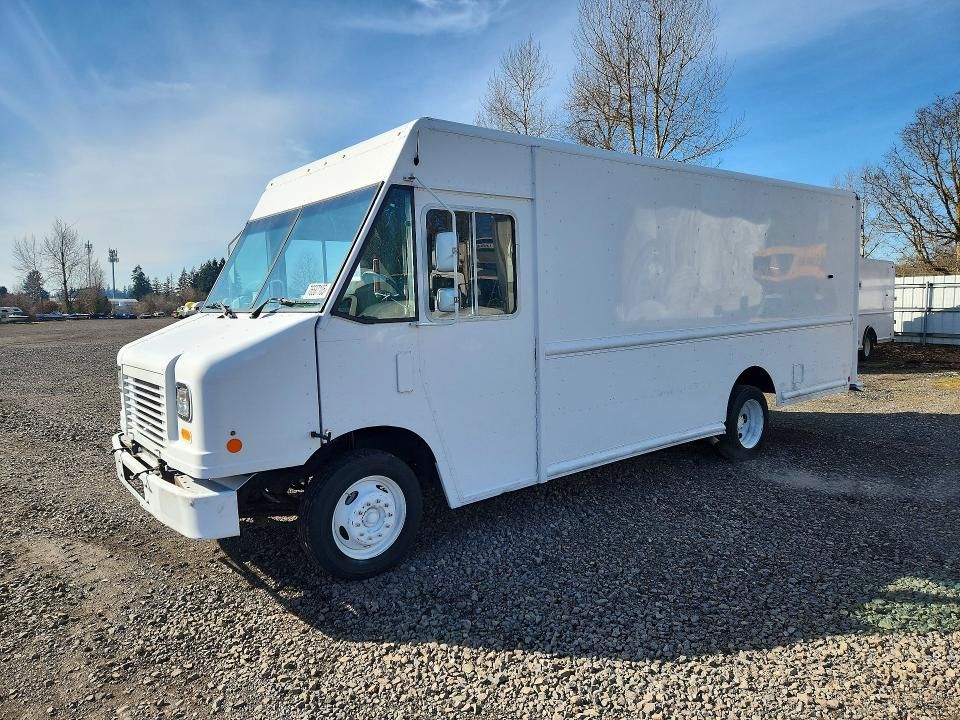 2015 Ford F59 Delivery Truck