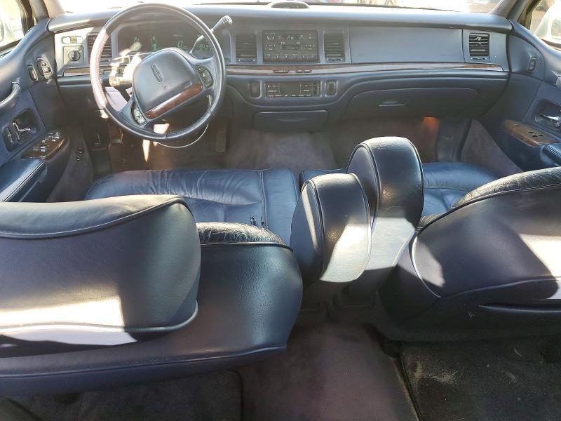 1995 Lincoln Town car Executive