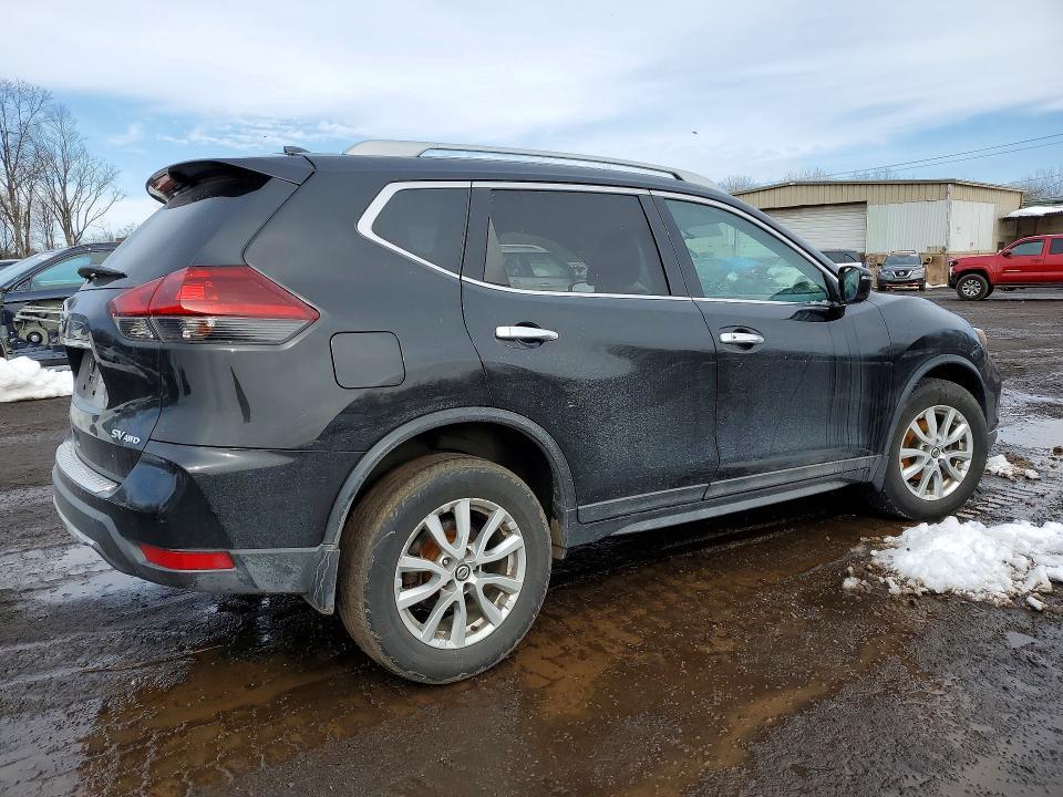 2018 Nissan Rogue sv