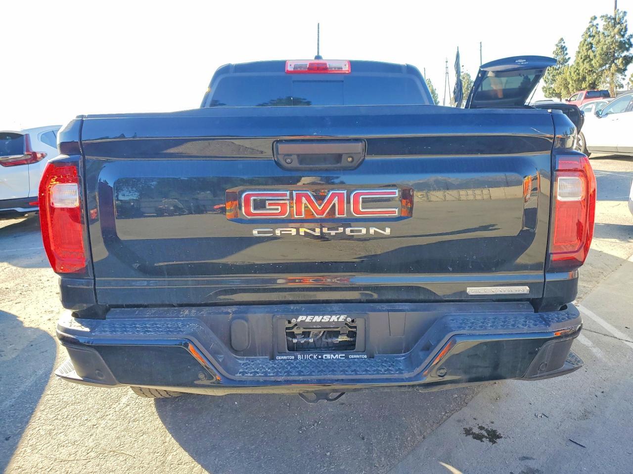 2024 GMC Canyon Elevation