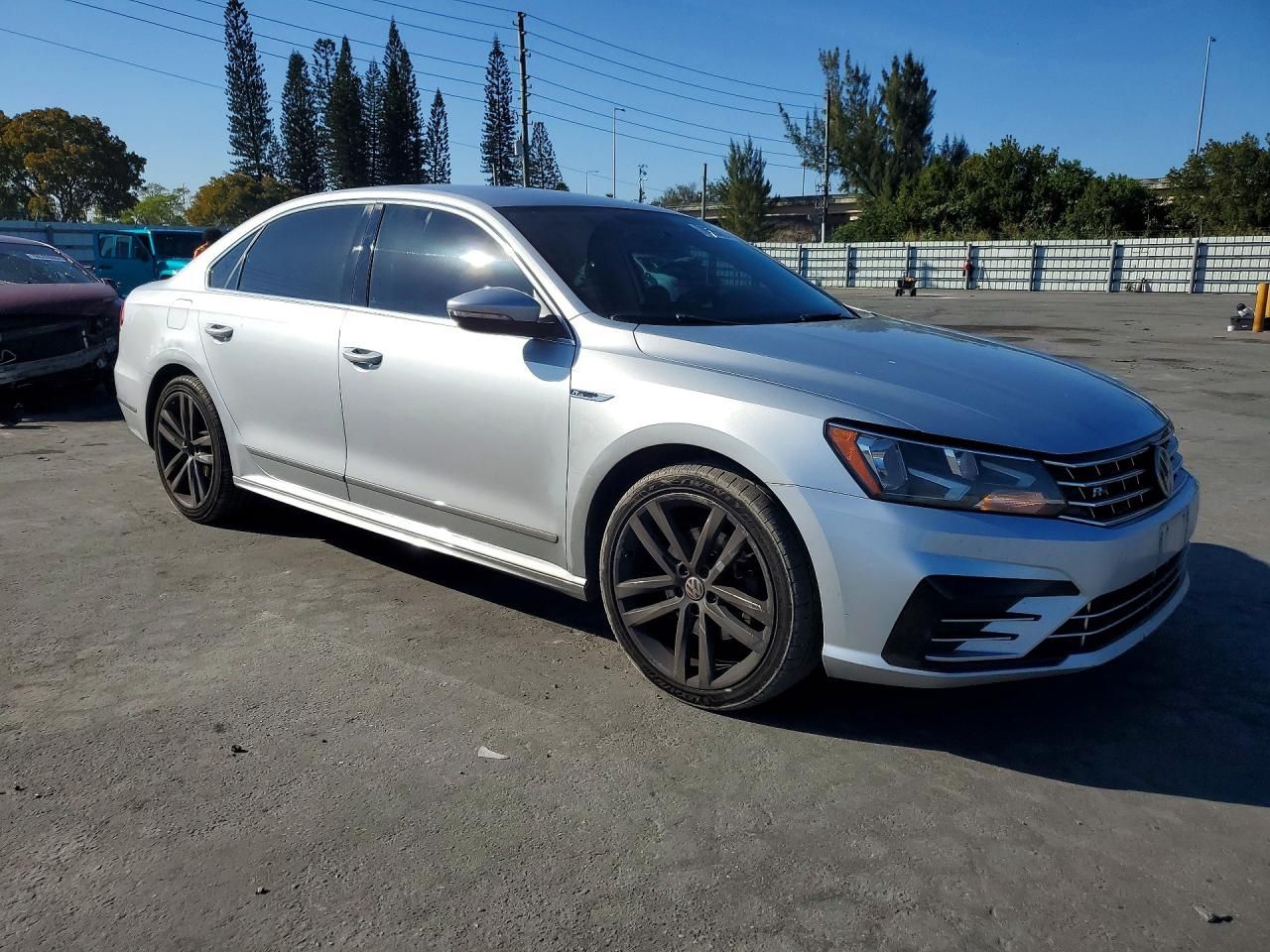 2017 Volkswagen Passat R-line