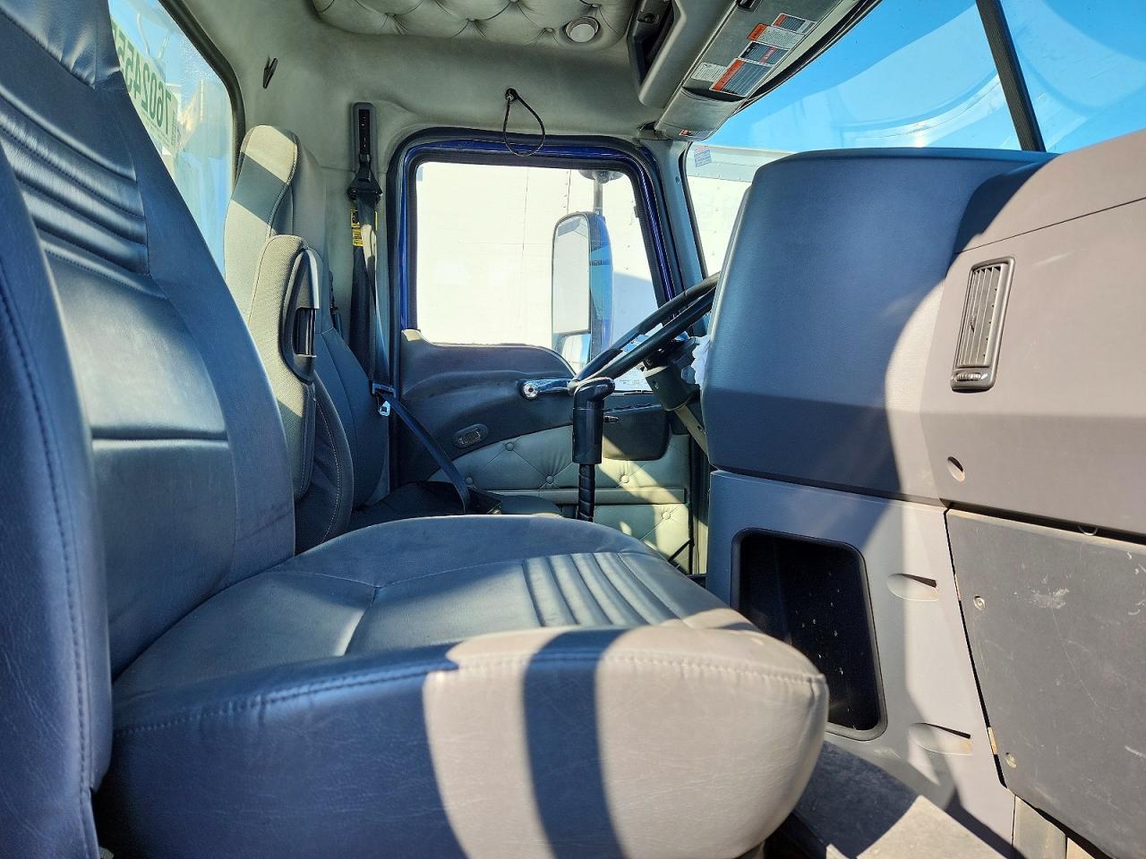 2015 Mack 600 CXU600-Semi Truck