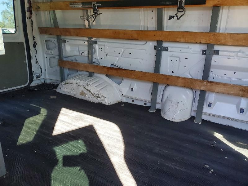 2010 Ford Econoline E250 van