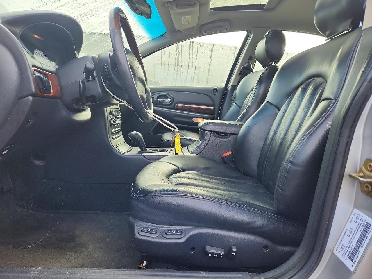 2001 Chrysler 300m
