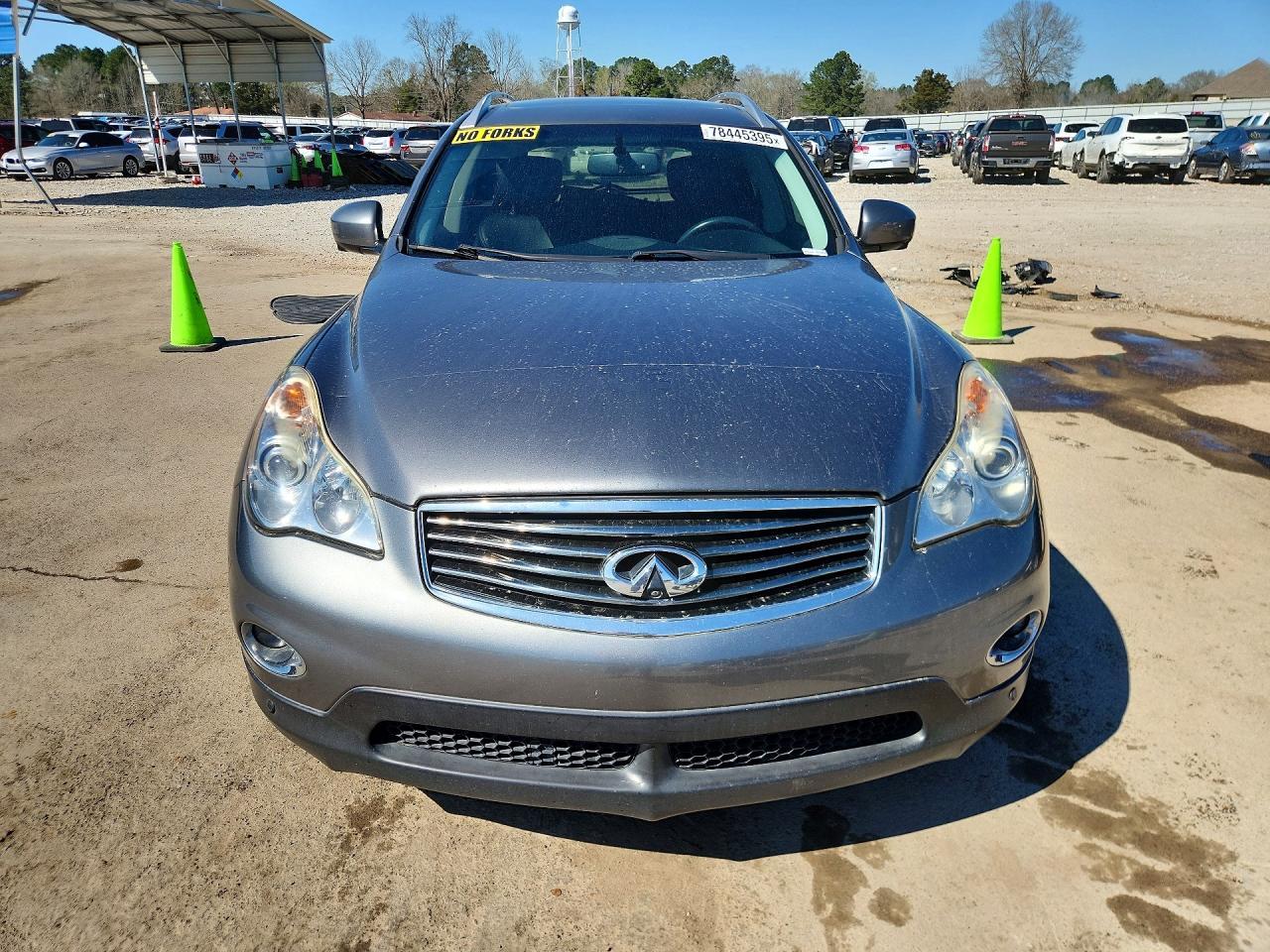 2015 Infinity Qx50