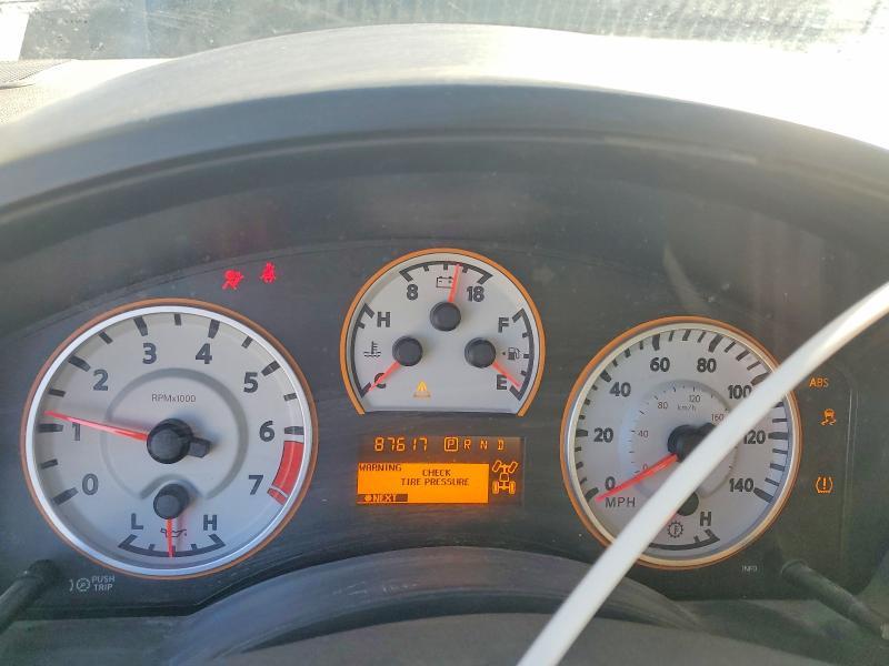 2012 Nissan Titan s