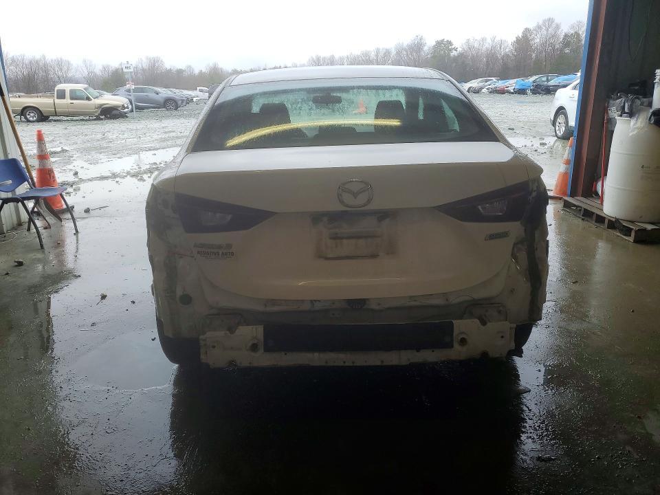 2016 Mazda 3 Sport