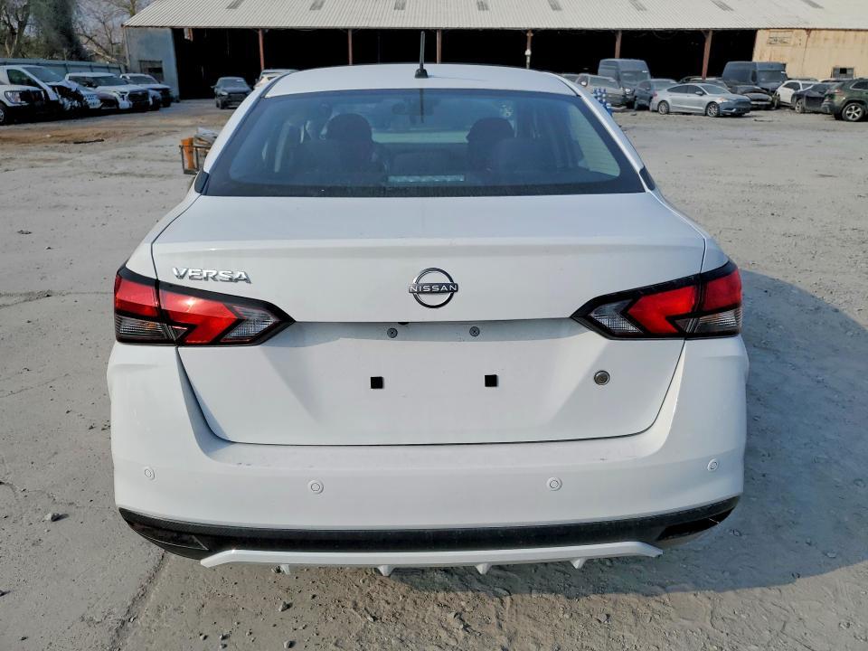 2025 Nissan Versa s