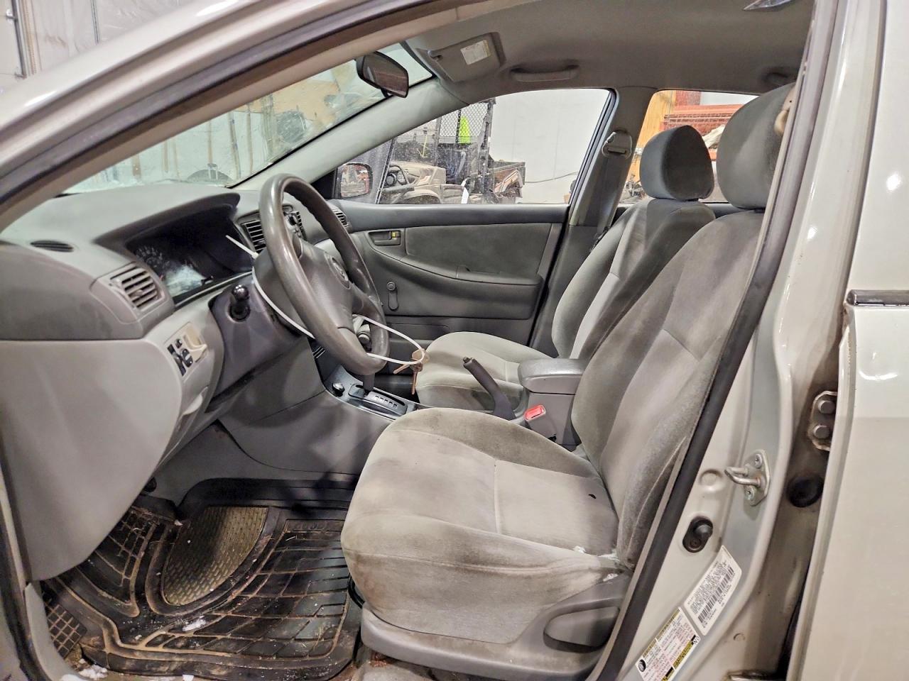 2004 Toyota Corolla ce