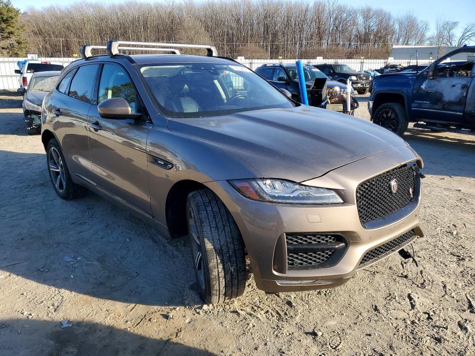 2017 Jaguar F-pace R-sport