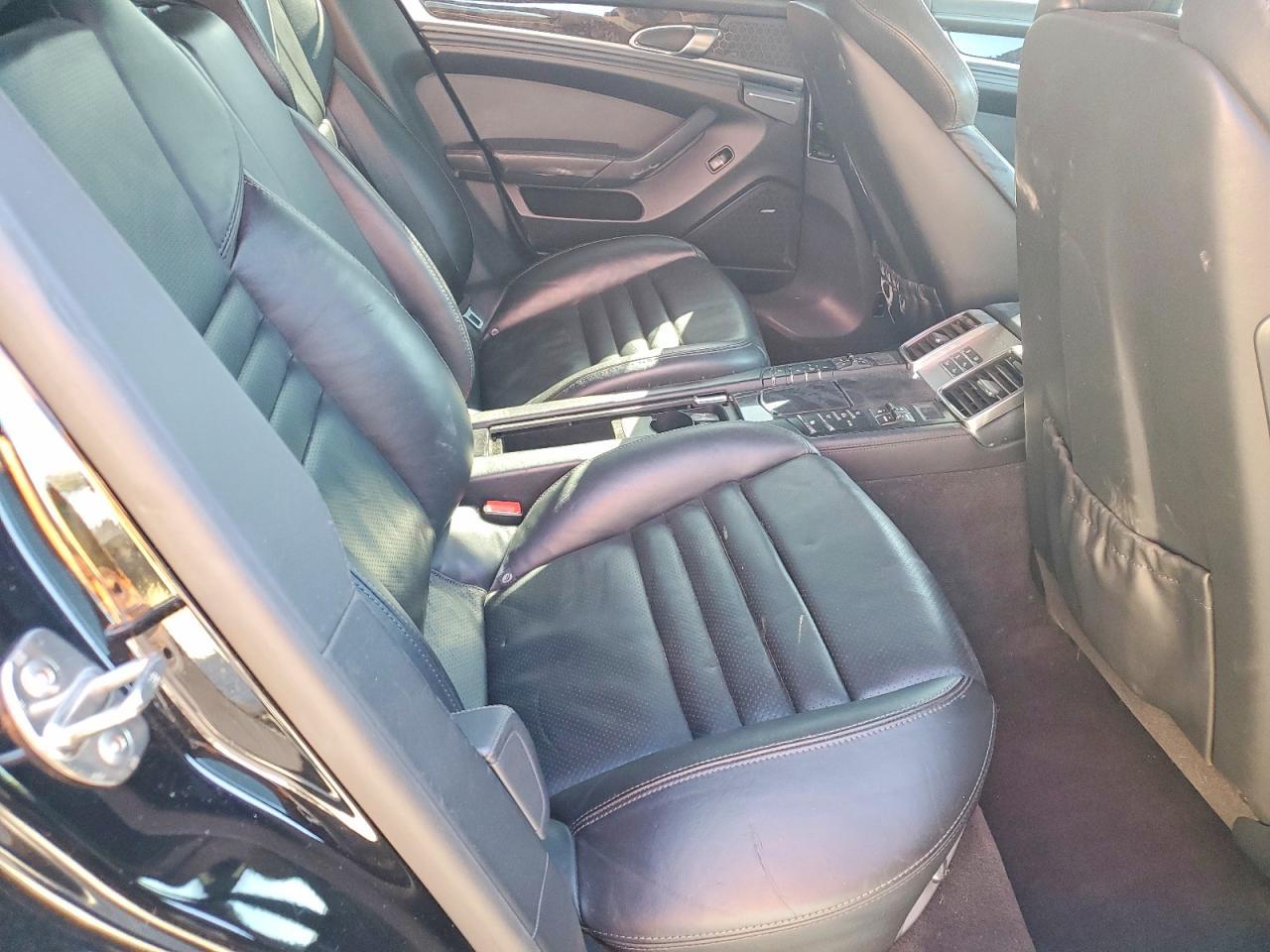 2012 Porsche Panamera Turbo