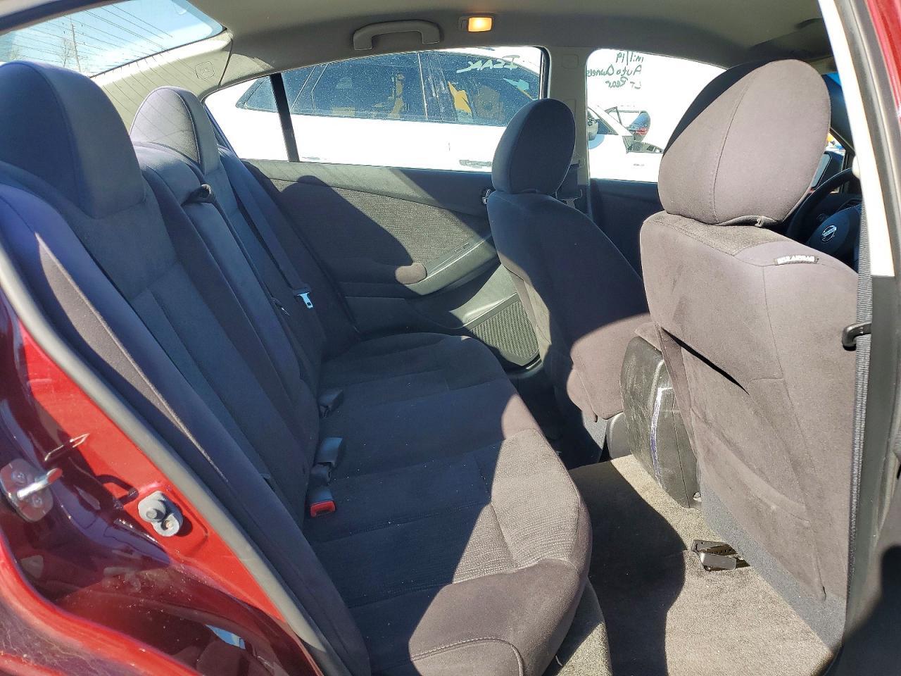 2012 Nissan Altima Base