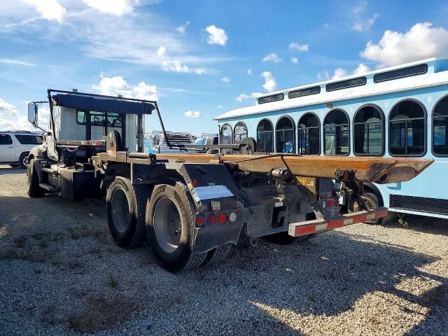 2018 Mack 800 GU800-Semi Truck